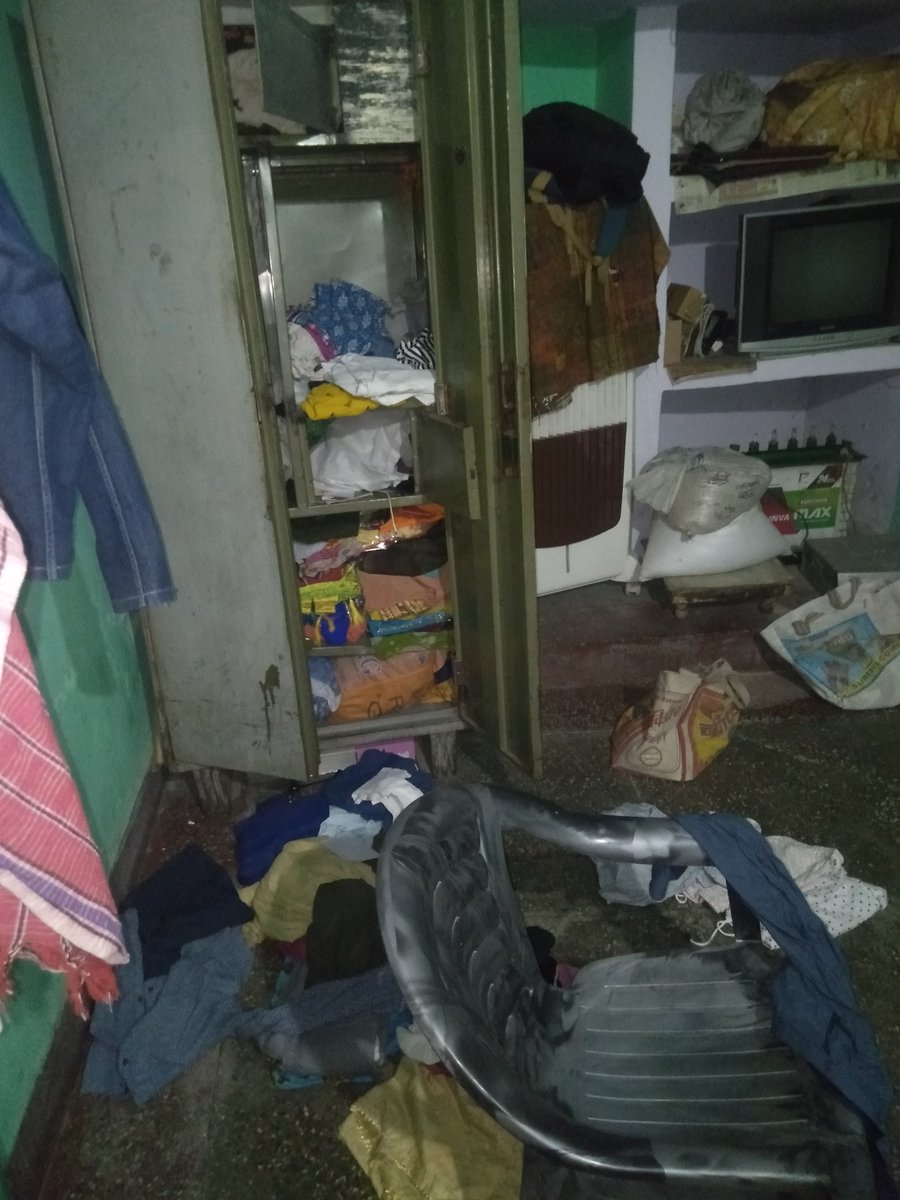 itzMrUS's tweet photo. दलित परिवार पर बल, शासन एवं धन का दुरूपयोग !! 
@myogiadityanath @myogioffice @CMOfficeUP Honorable Sir! Pls help my poor victim Scheduled Caste Family. I learnt All are equal, where is equality ?
We r helpless &amp; Police is not helping us.
Yours truly !
 #दलत_परिवार_पर_अत्याचार https://t.co/aGKuHSIYdg