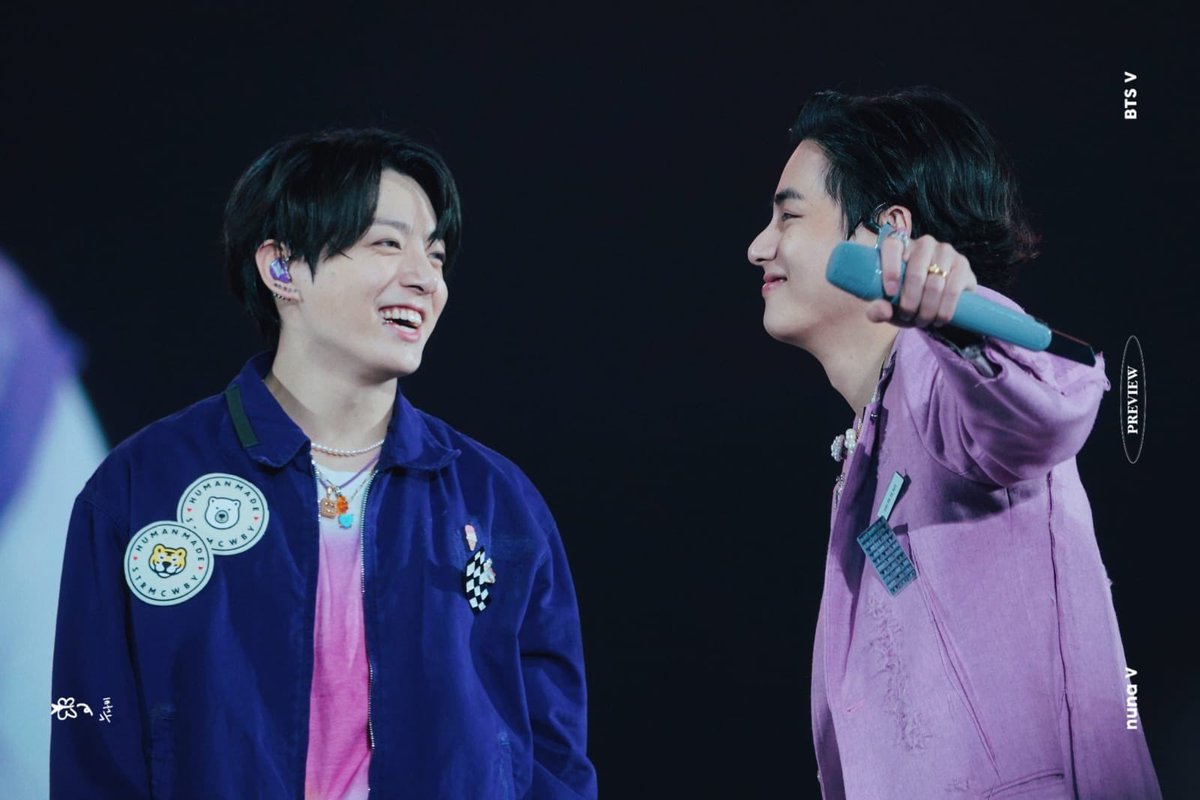 explicandotk's tweet photo. O sorrisinho 🥺🤏🏻💜 https://t.co/REes1fCqP6