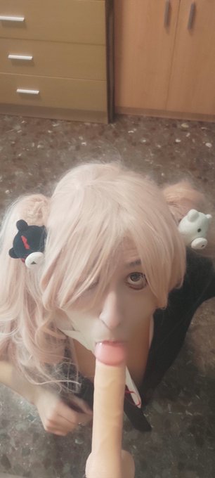 2 pic. a good sissy is allways cutter with a cock in his mouth???
#femboy #sissy #trapthot #mtfnsfw https://t