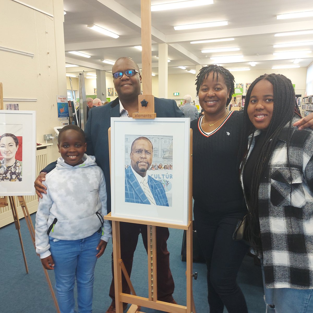 willyrue's tweet photo. Thanks to everyone who attended the portrait unveiling https://t.co/Ri25q6MoHm was such an honour to be one of the sitters for the portraits of integration.
@HMcEntee https://t.co/38CDs4HWMy