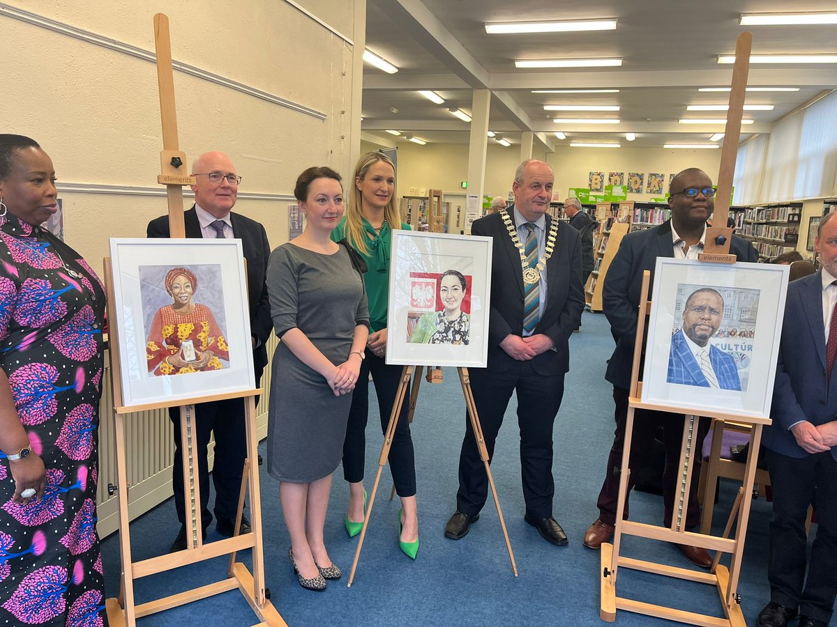 willyrue's tweet photo. Thanks to everyone who attended the portrait unveiling https://t.co/Ri25q6MoHm was such an honour to be one of the sitters for the portraits of integration.
@HMcEntee https://t.co/38CDs4HWMy