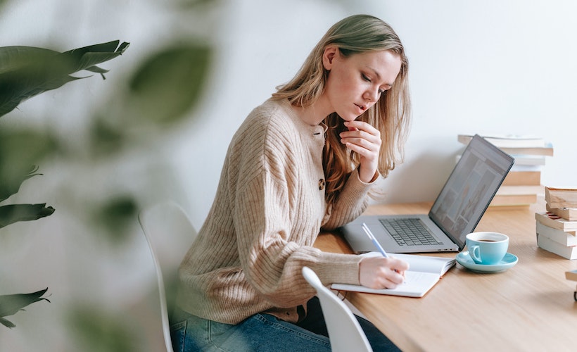 Reductress's tweet photo. 'Okay,' Says Woman For No Reason Every 30 Minutes While Alone In Her Apartment: https://t.co/SFvCMTNY7g https://t.co/KU5JLhERyp