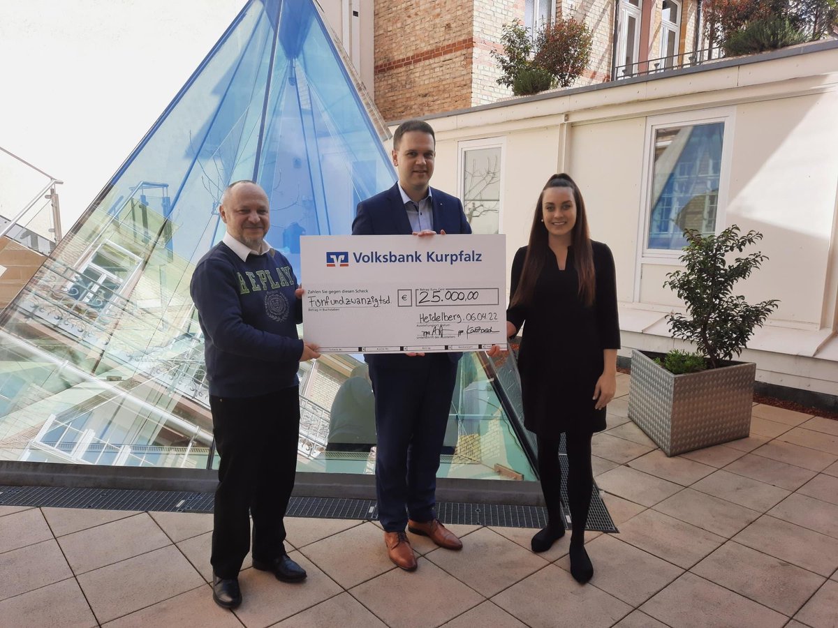 Starke Leistung von unseren Mitarbeitenden 💪🏾

25.000 Euro haben unsere Mitarbeiter und Mitarbeiterinnen über die Aktion „Stundenspenden" für die Ukraine gesammelt. 💰

#VolksbankKurpfalz
#MeineKurpfalz #MeineLieblingsbank 
#Spenden
#Helfen
#Ukrainehilft