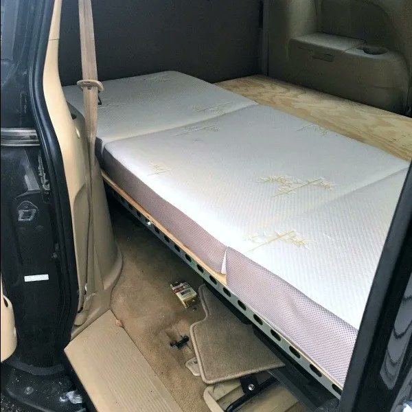 SnailPaceTrans's tweet photo. 12 Essential Items For Building A Minivan Camper https://t.co/MtOZyqsXpB #camping #roadtrip https://t.co/NsFUMovm2g