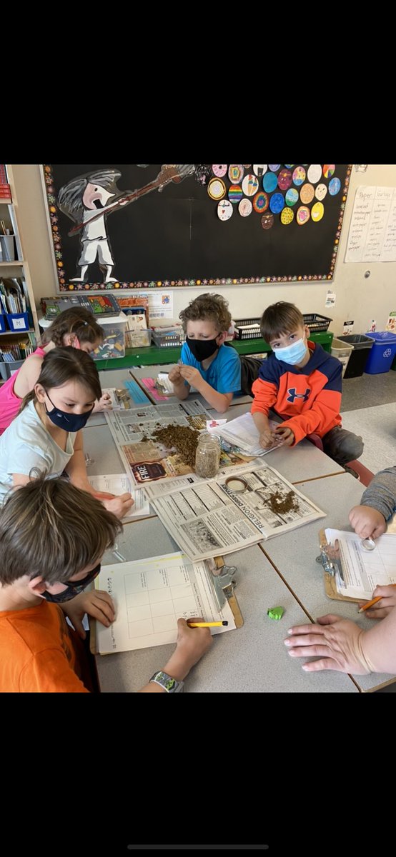 msvictoriacook's tweet photo. Grade 2/3’s investigated and classified  local soil! @NQspartans https://t.co/CVMbG2fmpR