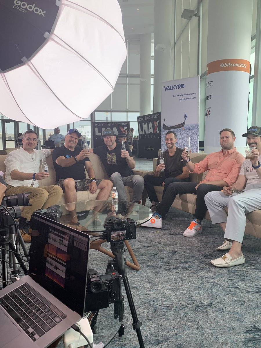 PrestonPysh's tweet photo. At the #Bitcoin conference everyone on this panel got Corona except for ⁦@str8edgeracer⁩. https://t.co/VaEKvaKDMS
