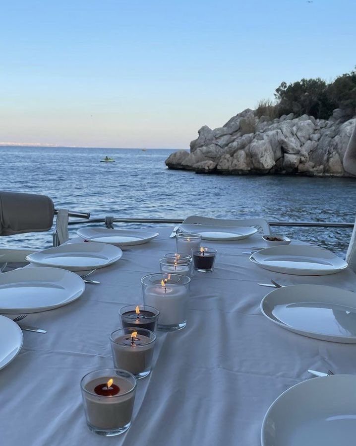 fasshionlover's tweet photo. - dreaming about summer https://t.co/bWw92JPfWs