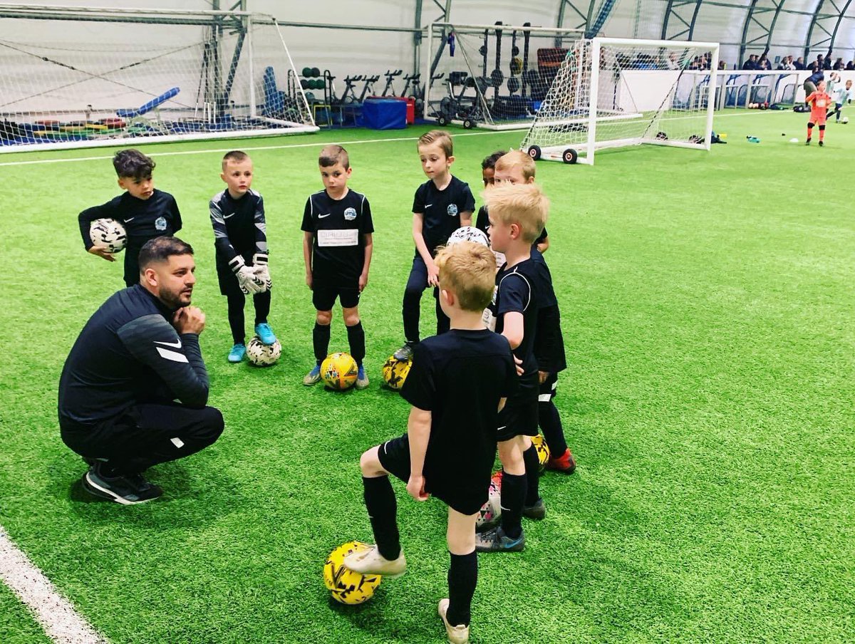 Vision_FA's tweet image. BCFC SHOWCASE TOURNAMENT 
What a great night of football as our u6 &amp;amp; u7 groups were invited to play at @bcfc. 
Some excellent performances, goals and celebrations and even more players invited into a professional academy 🔥⚽️
Well done to everyone involved 👏🏻🤩