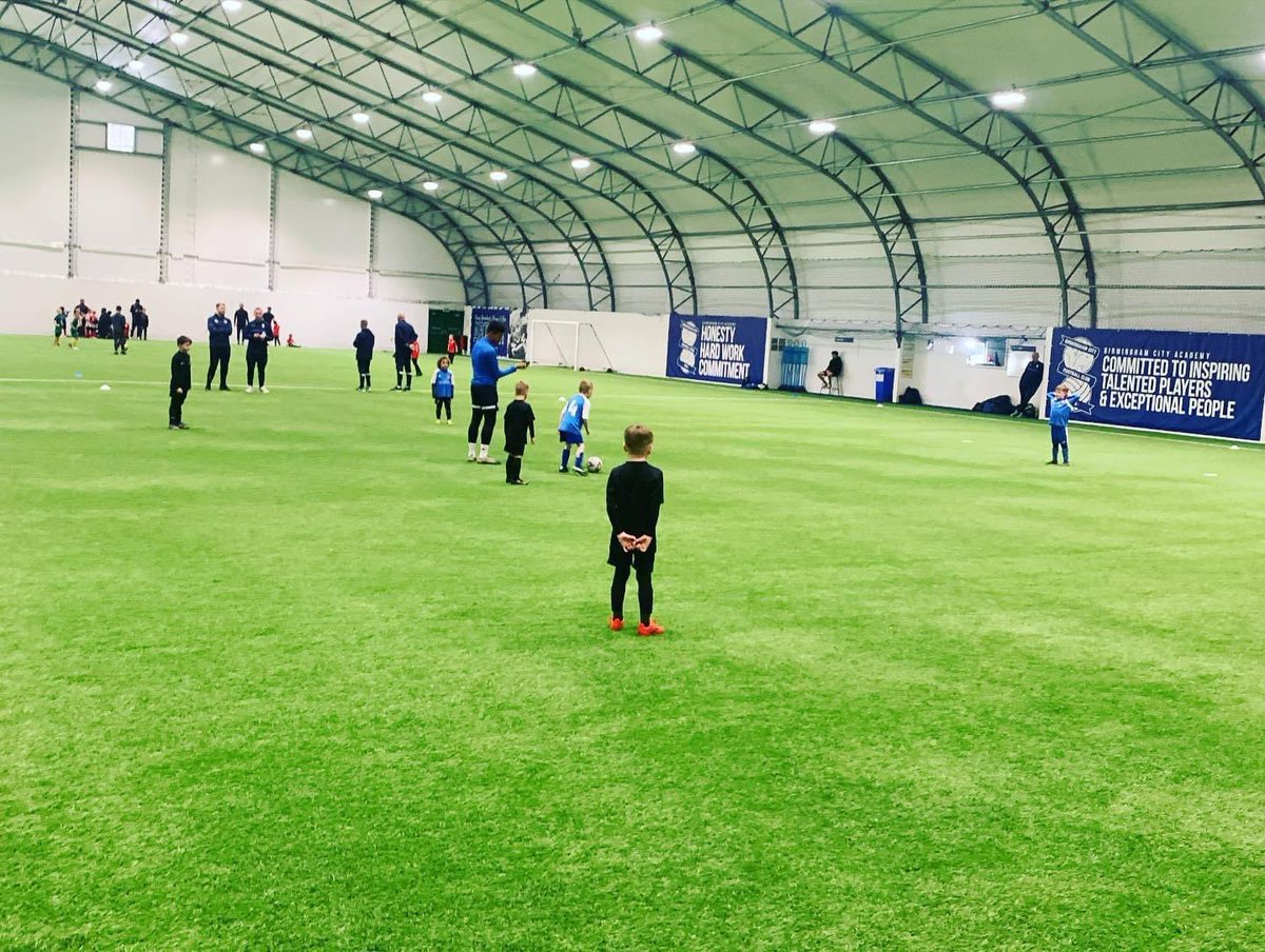Vision_FA's tweet image. BCFC SHOWCASE TOURNAMENT 
What a great night of football as our u6 &amp;amp; u7 groups were invited to play at @bcfc. 
Some excellent performances, goals and celebrations and even more players invited into a professional academy 🔥⚽️
Well done to everyone involved 👏🏻🤩