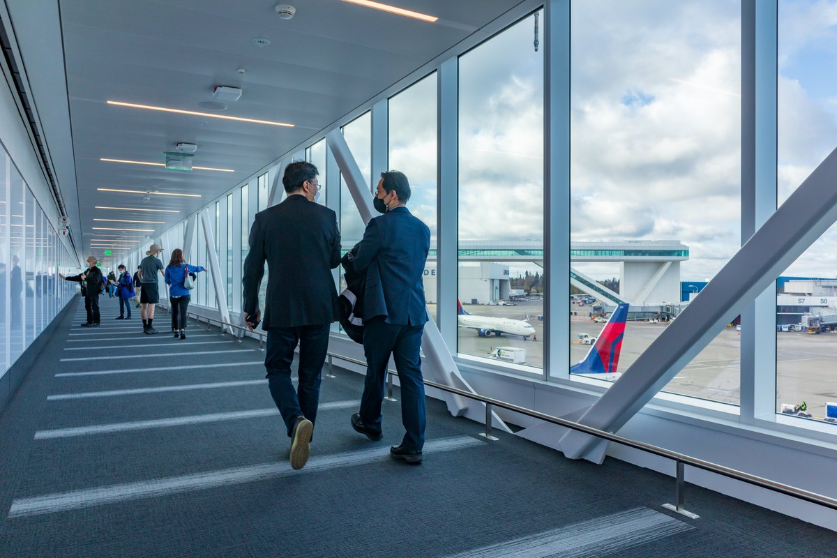 flySEA's tweet photo. Another IAF operational trial ✅SEA held a Passenger Flow Simulation to test out the facility. Over 400 volunteers navigated the brand new building and evaluated everything along the passenger journey. This is one of the many steps of final readiness before we #WelcomeIAF https://t.co/orRNFIeh8G