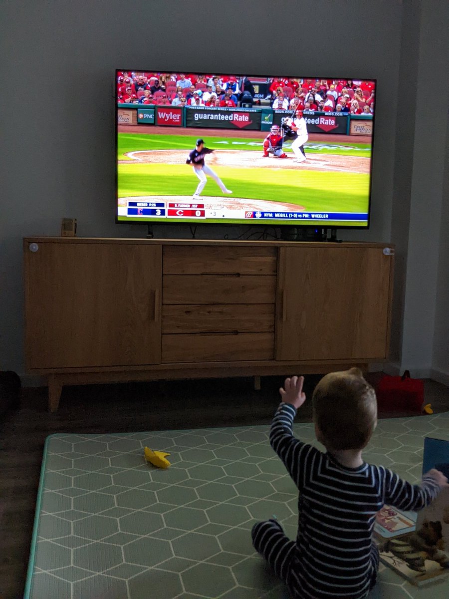 simmoconnor86's tweet photo. Wednesday morning @CleGuardians baseball with the little man ⚾🇦🇺 https://t.co/l1jJvYEgQj