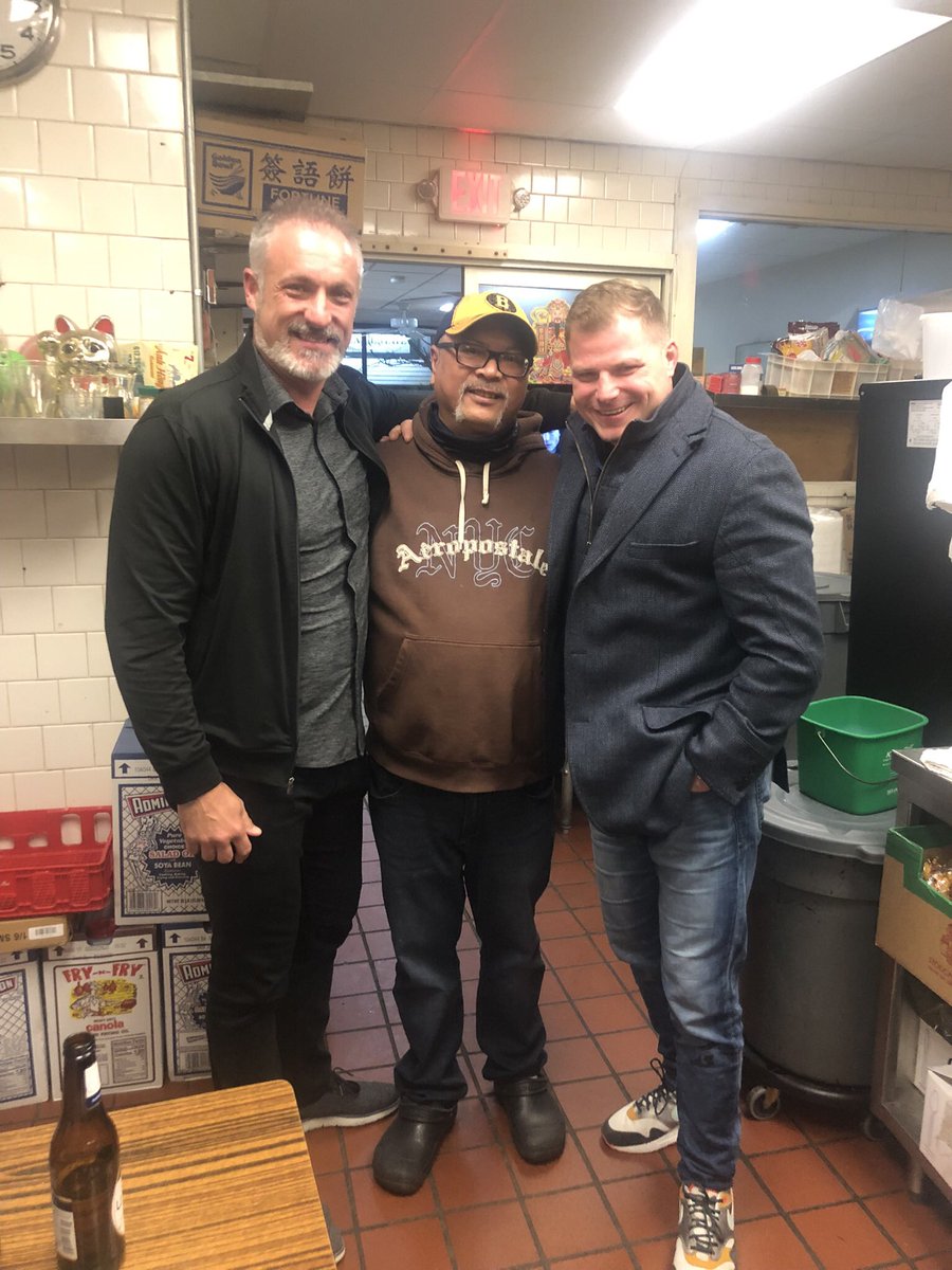 JamieRivers08's tweet photo. Got to spend some time with my brother from another mother @BmwWalsh while in Boston. Even got back to @WelcomeToDot and the @EirePub where good times were had!! @spittinchiclets @RearAdBsBlog https://t.co/4M3hf5kz40