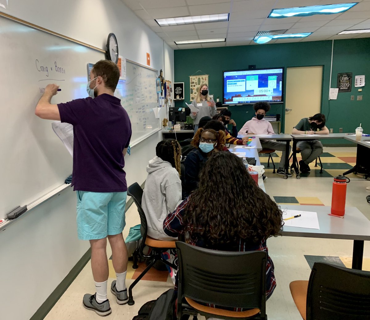 BlackKnightAVID's tweet photo. AVID 11 students learning about the 14th amendment with @UVALaw . How cool! https://t.co/Y2Ze50H6c0