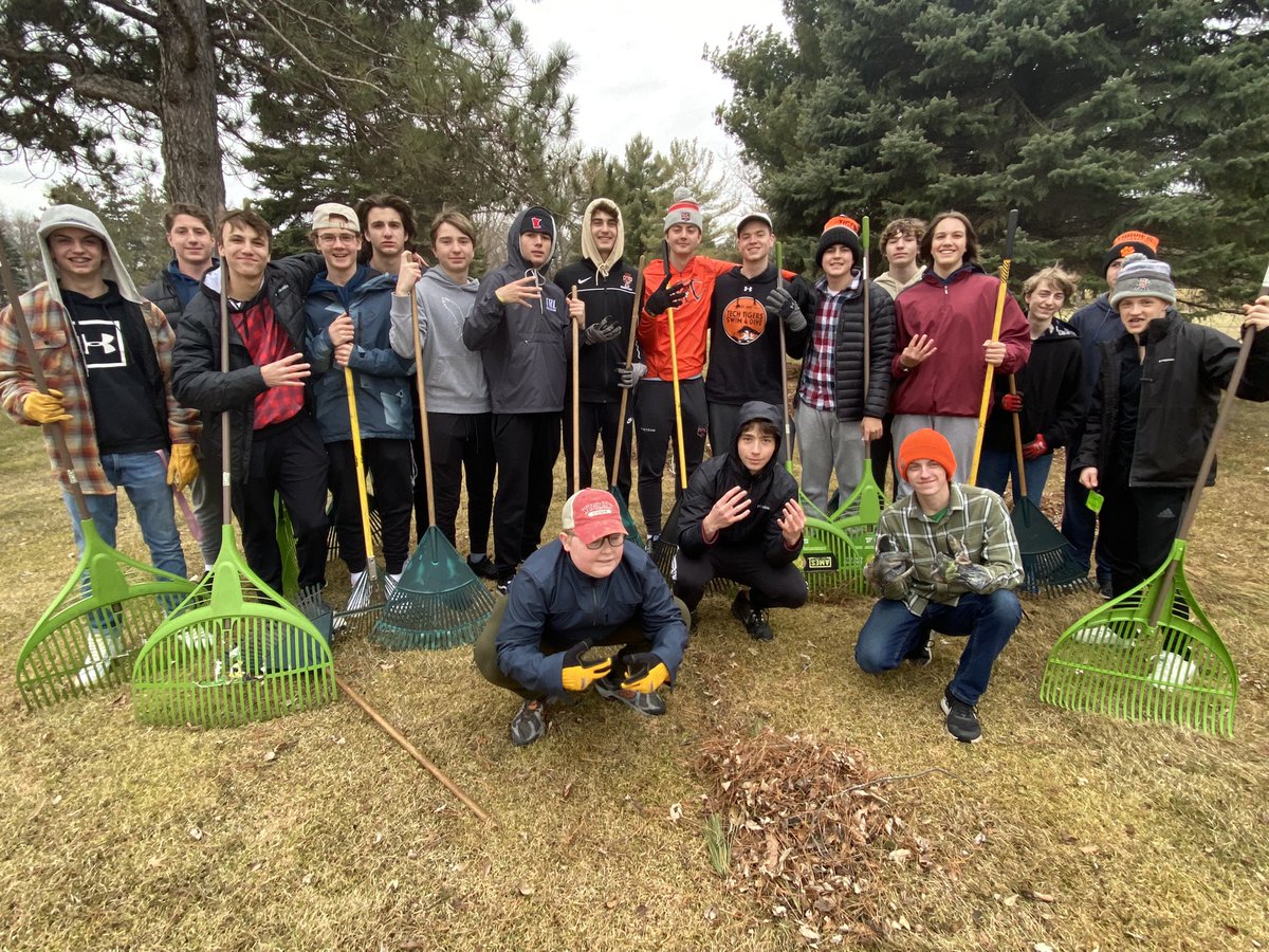 TechHSBoysGolf's tweet photo. Boys at work! https://t.co/2JFaP9g4rk