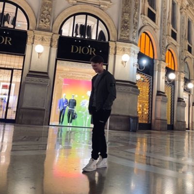 Didier_H9's tweet photo. Next one will be a NFT 😝 #NewProfilePic https://t.co/u9kL4Xujt5