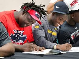 Eyang030's tweet photo. College coaches know that student athletes depend on scholarships and sports. They take that advantage and make them sign a contract known as NLI. Many don’t understand the contract to the full extent allowing colleges to take advantage of these students #ucr150 @besavageee https://t.co/dhD1l686dN