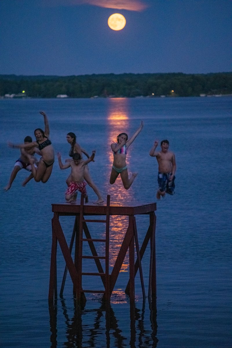 OtterTailCounty's tweet photo. Make memories this summer. 
Now is the time to book your family vacation.
@FairHillsResort is a 1-of-a-kind, nationally recognized, all-inclusive resort on Pelican Lake. 
https://t.co/VdzawGFHJO 
📸: @micahkvidt 
#findyourinnerotter #OnlyinMN #TravelTuesday https://t.co/74LtWaL4yn