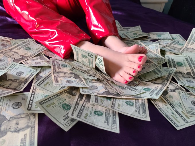 My slutty bitch @Andrew30066901 is ready to play another RT game.  Every 5❤️'s is a day in chastity Every<a class="tags" target="_blank" title="On Twitter" href="/?out=eyJ0eXAiOiJKV1QiLCJhbGciOiJIUzUxMiJ9.eyJpYXQiOjE3MjE1MDA2ODEsImlzcyI6InR3cG9ybnN0YXJzLmNvbSIsIm5iZiI6MTcyMTUwMDY4MSwiZXhwIjoxNzUzMDM2NjgxLCJyZWRpcmVjdF91cmwiOiJodHRwczovL3R3aXR0ZXIuY29tL0FuZHJldzMwMDY2OTAxIn0.lpwCbf7IWb2UCfiiyUBY4k085xe_O5Mn9H_rQTjh2k1CDqODAQ_GmVSoDoFF18HTYwaMXlo5RzrrP7qcg9aSug">@Andrew30066901</a><a href="/tag/facesitting"class="tags"><span>#facesitting</span></a>