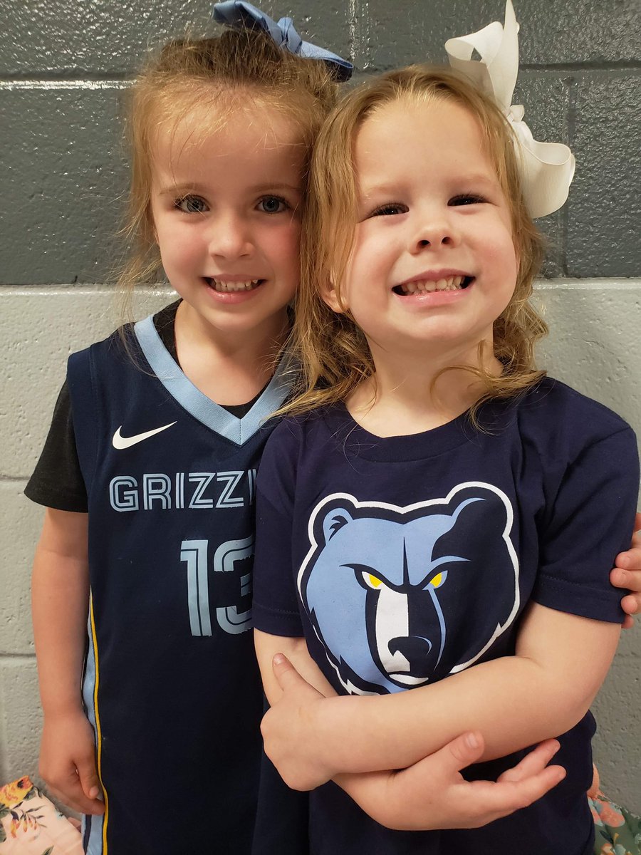 These two Riverdale preschool cuties love their <a href="/memgrizz/">Memphis Grizzlies</a> !!! 🐻💙💛🏀 <a href="/gmsdk12/">Germantown MSD</a> <a href="/WeAreRiverdale/">Riverdale Elementary</a> #WEARERIVERDALE #GrizzSpirit