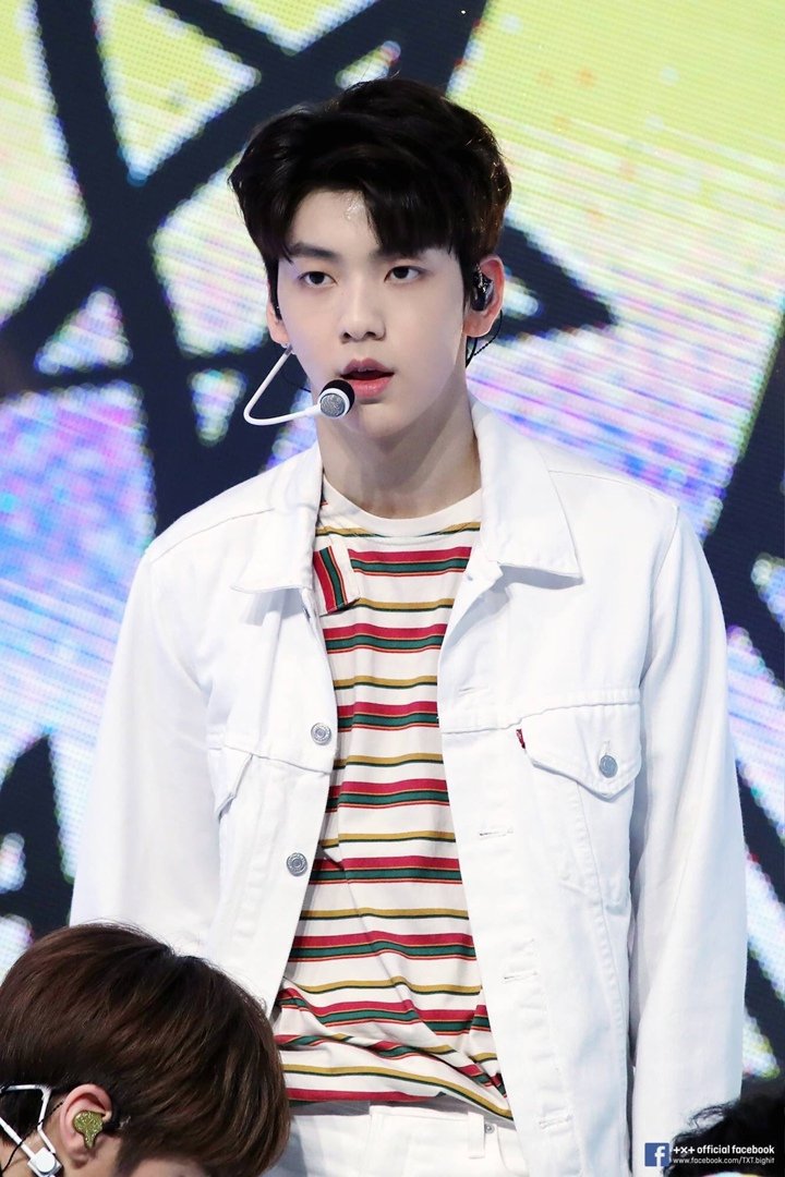 pawscraft's tweet photo. 📼 /𝐏AW ℙ♡WER/ 𝐒HOW 𝔹EHINDS!
♡ 사랑스러운 : 𝗥eleased this 12-02-22
so take a look 𝗁͟𝖾͟𝗋͟𝖾 on ℙ♡︎KÉDEX 𝔽AM
𝖙ags — ✩ #P_P #PAW_POWER #발_힘! https://t.co/1tiaqtCD2r
