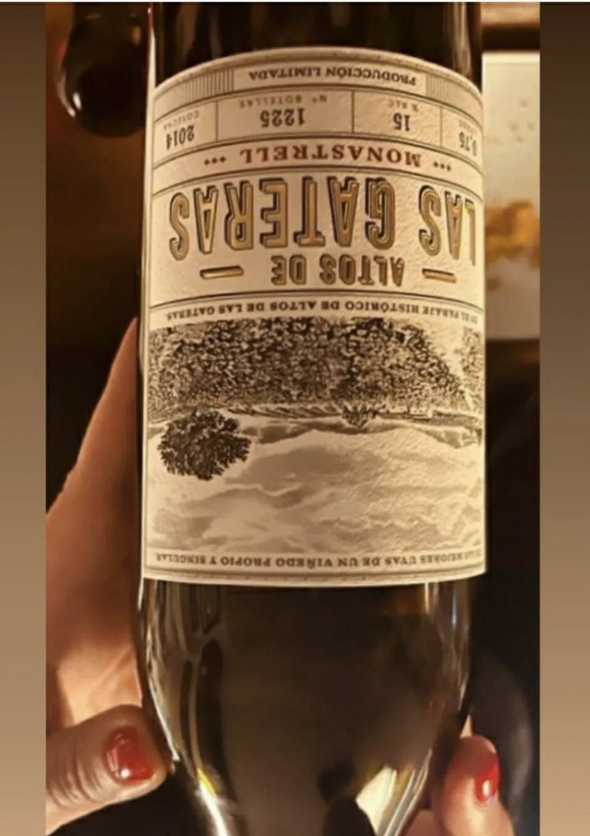 amparo_so's tweet photo. Altos de las Gateras • 100% Monastrell 💯👍🏼 • espectacular!!! 🍷 Cheers! https://t.co/796FEGkFC0