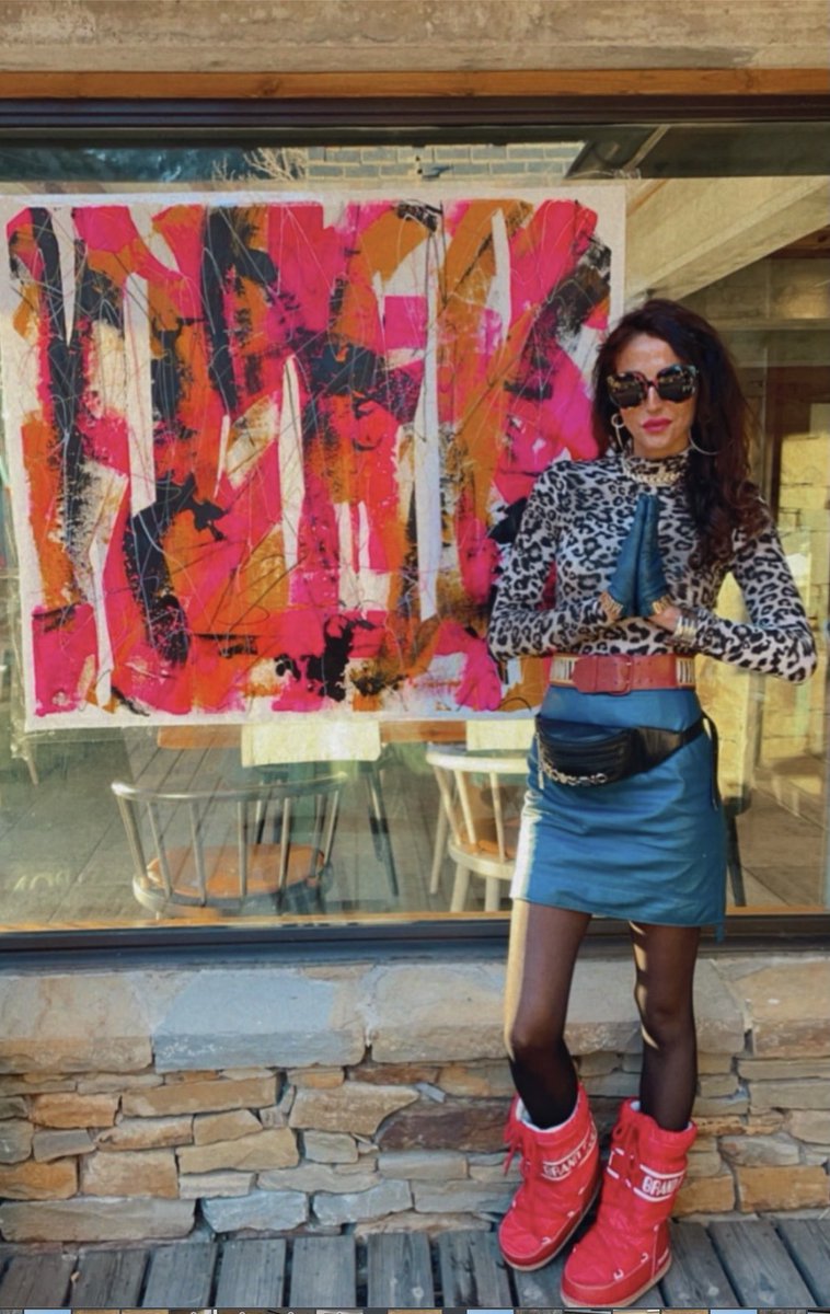 GN to all beautiful hearts! Wishing you all dreams to remember 🪐🌙💫