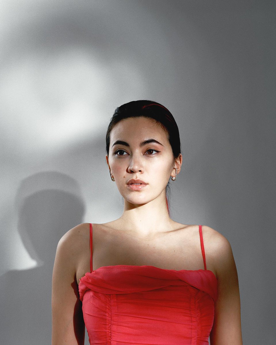 jhenwicksource's tweet photo. Jessica Henwick has joined Emmy Award winning actress Julia Garner in #TheRoyalHotel from director Kitty Green ✨ https://t.co/zclYim1OLR