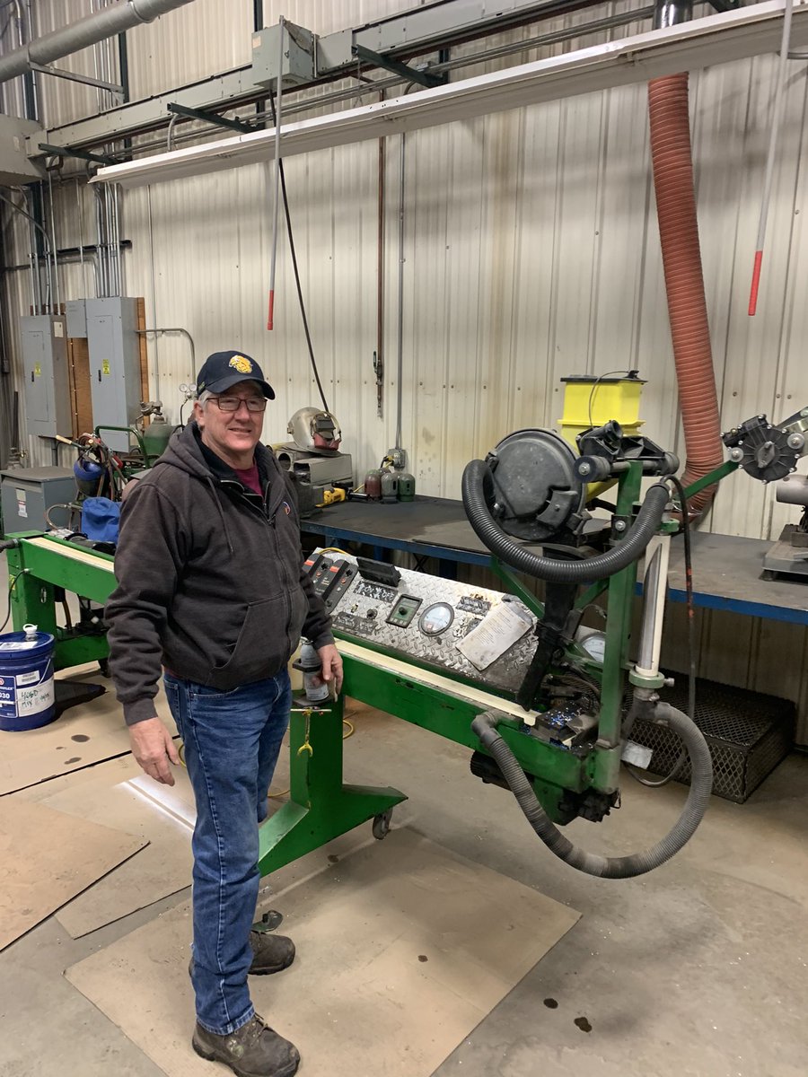 CrystalCoDarin's tweet photo. Thanks Norm Cattanach  for all of your hard work over the past 40 year as a Research Specialist at NDSU.Your time and commitment to the sugar industry is appreciated After thousand of planter units Norm has tested he finally found the last one. Enjoy retirement!!@CrystalSugarCo https://t.co/EBigzcSbwj