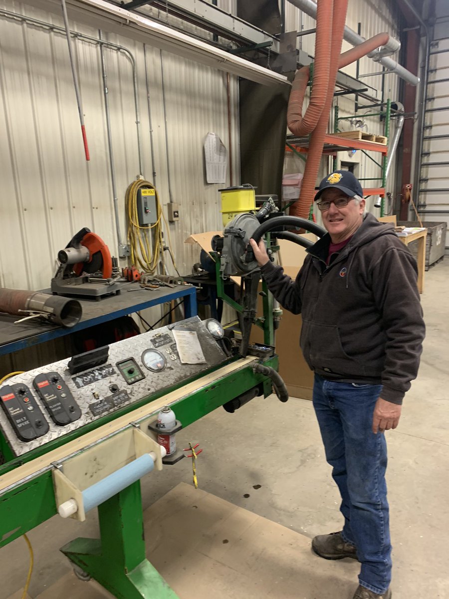 CrystalCoDarin's tweet photo. Thanks Norm Cattanach  for all of your hard work over the past 40 year as a Research Specialist at NDSU.Your time and commitment to the sugar industry is appreciated After thousand of planter units Norm has tested he finally found the last one. Enjoy retirement!!@CrystalSugarCo https://t.co/EBigzcSbwj