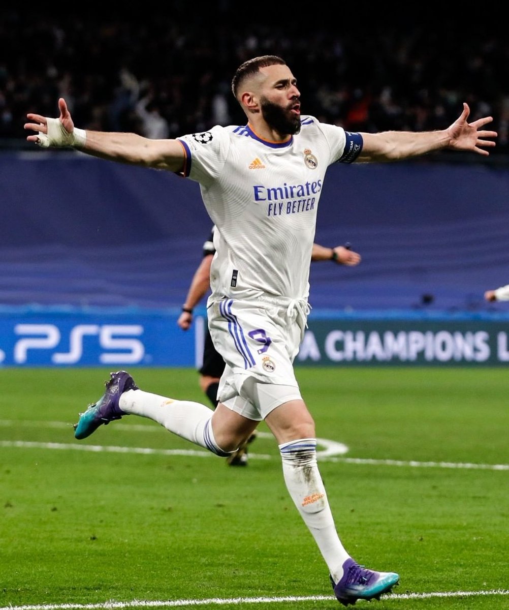 ZYAEM_36's tweet photo. Wak haji gak ada obat @Benzema  #UCL #RealMadrid https://t.co/j2hgASmmXI