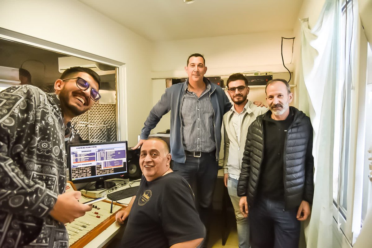 GiovanettL's tweet photo. #INSTACODIGOADOLESCENTE
👉En el marco del convenio celebrado entre la @munineuquen y el @MDSNacion nos visitaron Pedro Dalmaroni y Martin Cieri, referentes de #Senaf
👉Estuvieron en el programa que sale por la #RadioCapital 88.5 con #adolescentes de la ciudad. https://t.co/5d1XgnyWEa