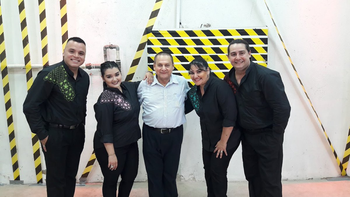 DilemaGrupo's tweet photo. El mundo necesita soñadores y el mundo necesita hacedores. Pero sobre todo el mundo necesita soñadores que hacen (Sarah Ban Breathnach) Pero ese camino se hace menos dificil cuando hay personas que  empujan a realizarlos Gracias Don Reinaldo Florentin Gomez por todo. https://t.co/SeSsaEVEXy
