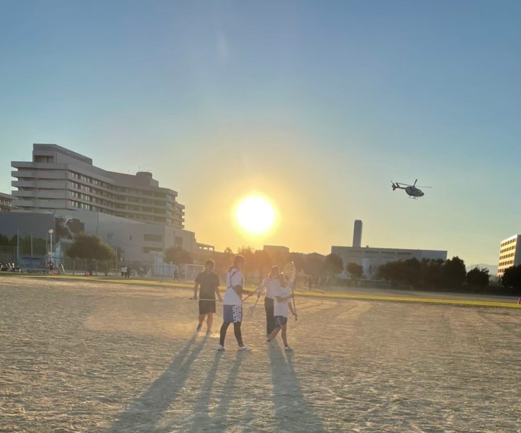 gu_womenlax2022's tweet photo. 今日13:00からグラウンドで練習やってます🌟見学やパスキャ体験してみませんか？😚16:00からレクもやる予定なのでぜひ来てね🌈
#春から岐阜大学　#春から岐大 https://t.co/XsnqeYrQNg