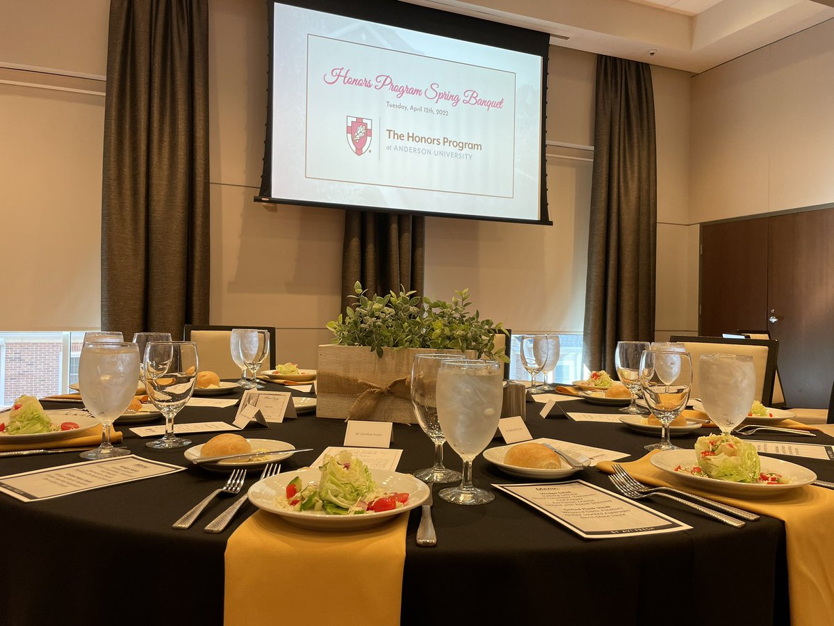 AU Honors College tweet media