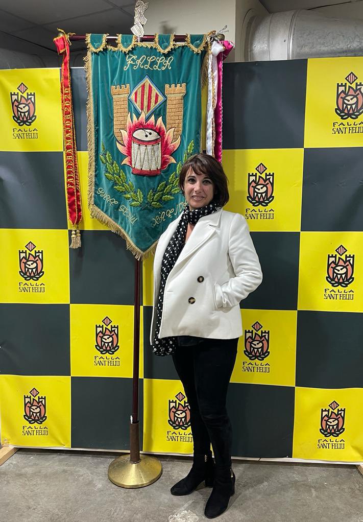 fallasantfeliu's tweet photo. La Falla Sant Feliu presenta a la presidenta per al exercici 2022-2023 Lucía Sinisterra Cariñena. https://t.co/cnSfJOoTKx