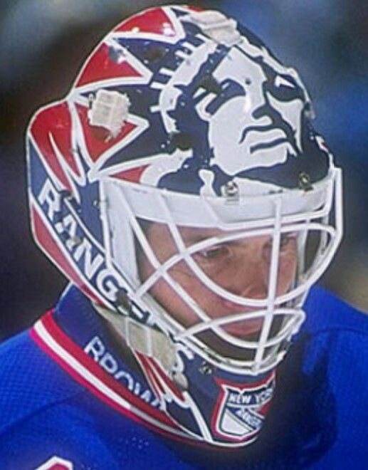 JeffreyJativa's tweet photo. @spittinchiclets Always be Richter's lady liberty mask for me. https://t.co/zN3Yw2zEEY