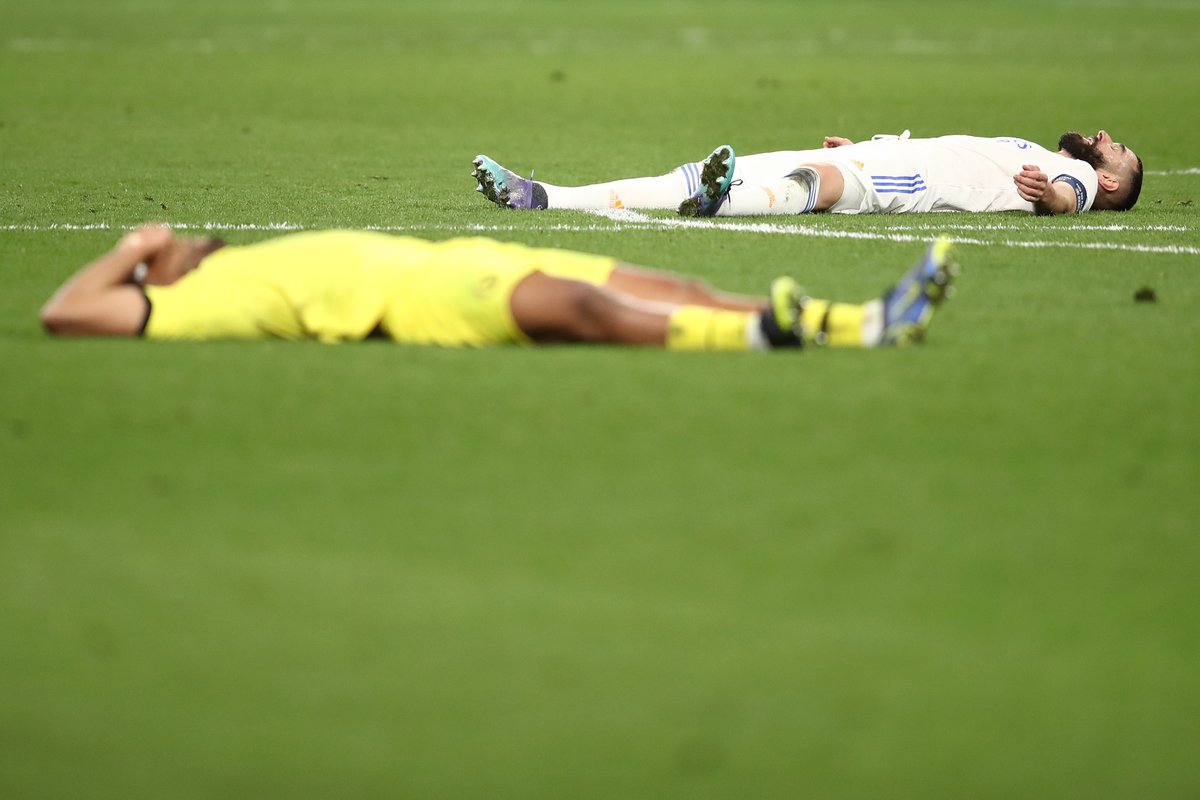 Increíble... ¿no? Dos reacciones IGUALES, dos sentimientos totalmente diferentes. ¡FÚTBOL!
