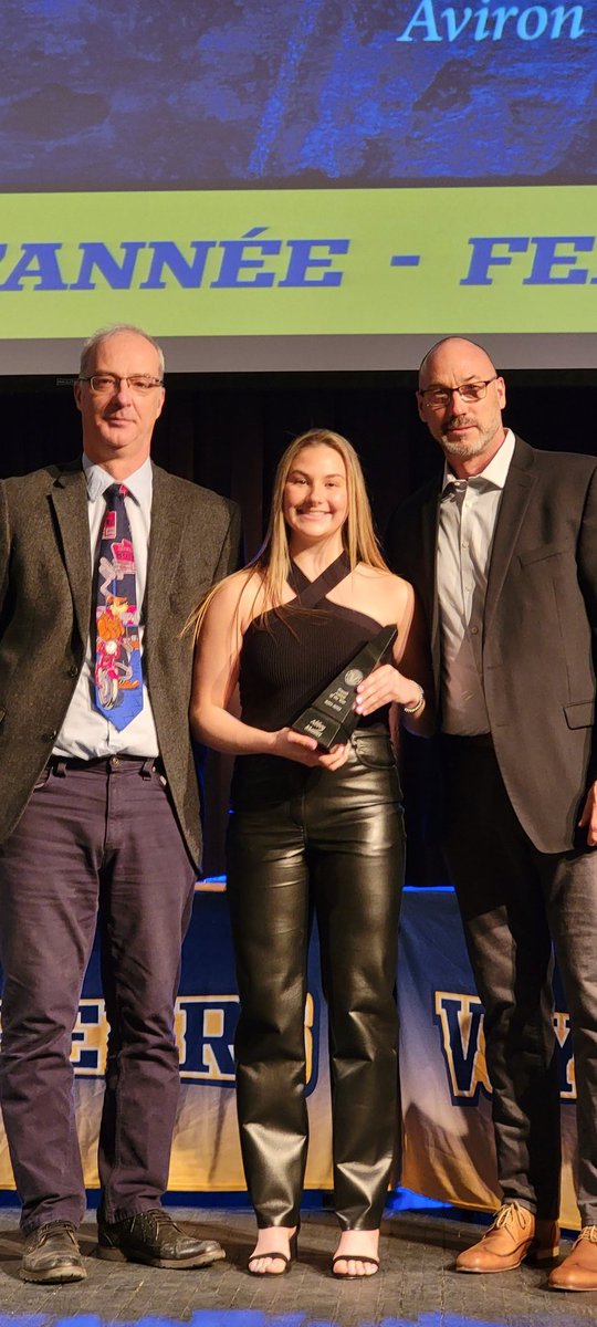 LU_Rowing's tweet photo. @AbbeyMaillet @LUVoyageurs Female Athlete of the Year!!!!
#PrideAndTradition https://t.co/z8aLdVZXbF