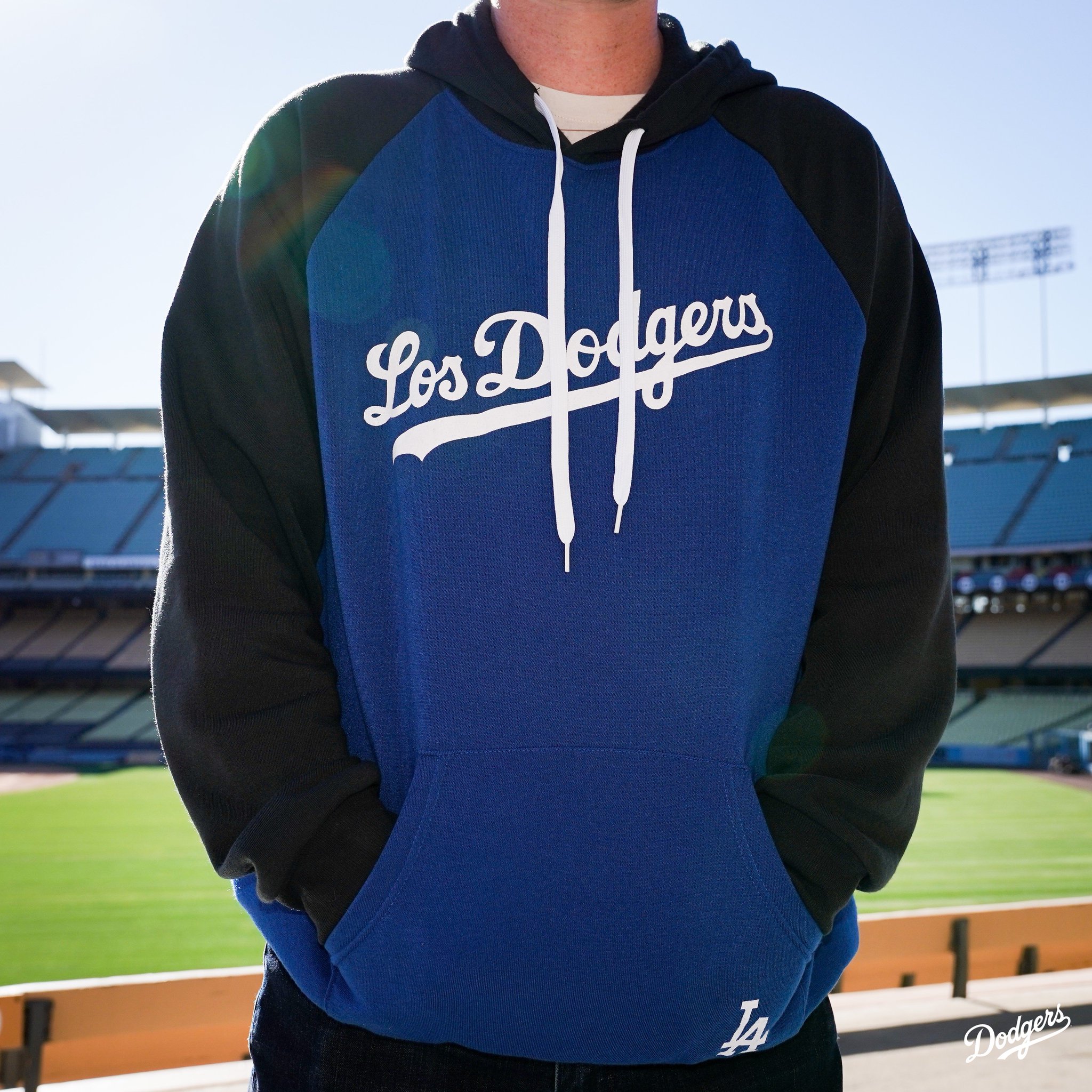 Los Angeles Dodgers on Twitter "Reppin' blue. Get this Los Dodgers