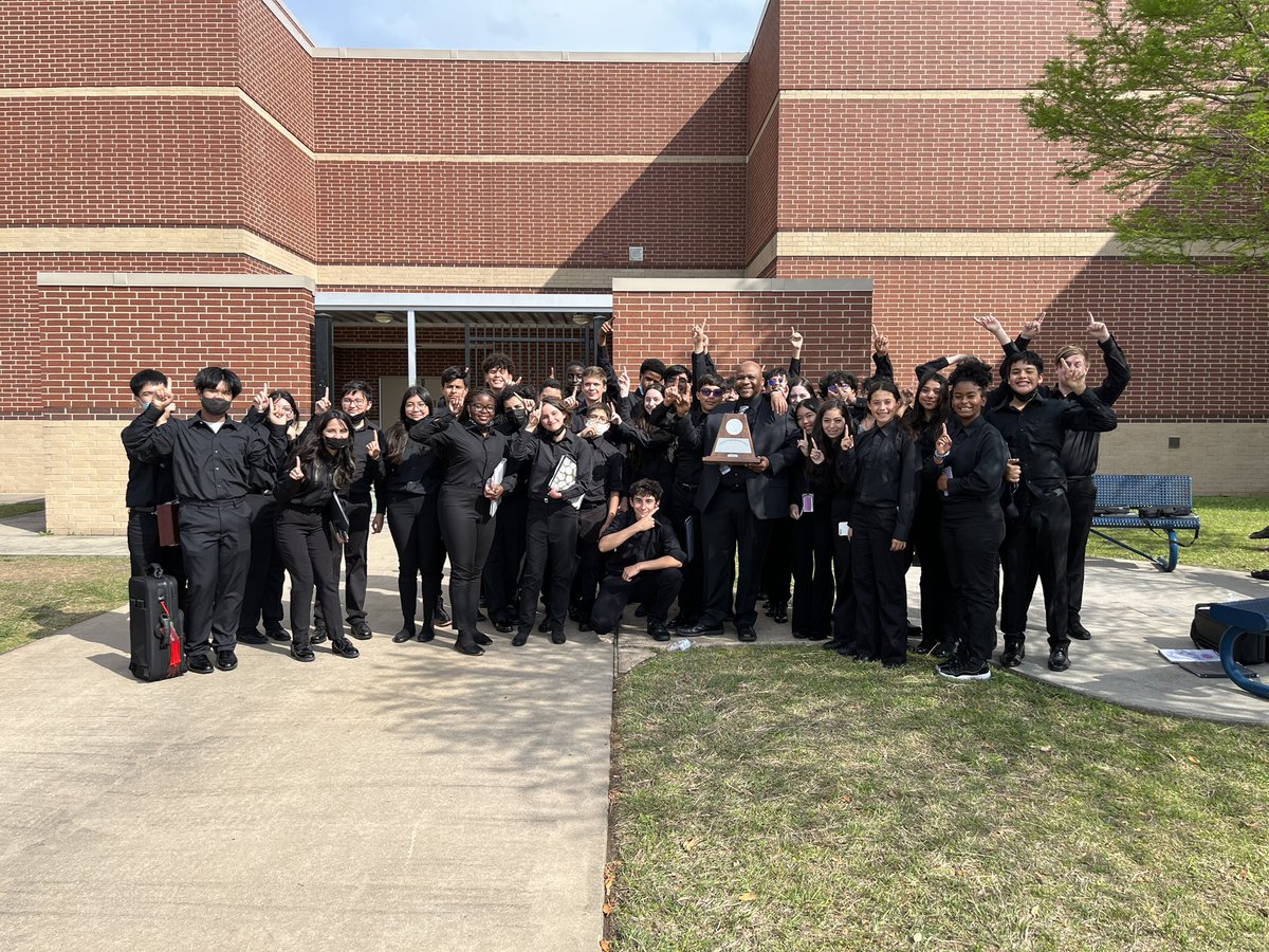 MDJHBAND's tweet photo. Congratulations Wind Ensemble Band on getting Sweepstakes on Stage &amp; Sight Reading #1BandDirector #jrhighband #band @MDJHBAND @MDJH_Panthers https://t.co/NyGeZPFS6j