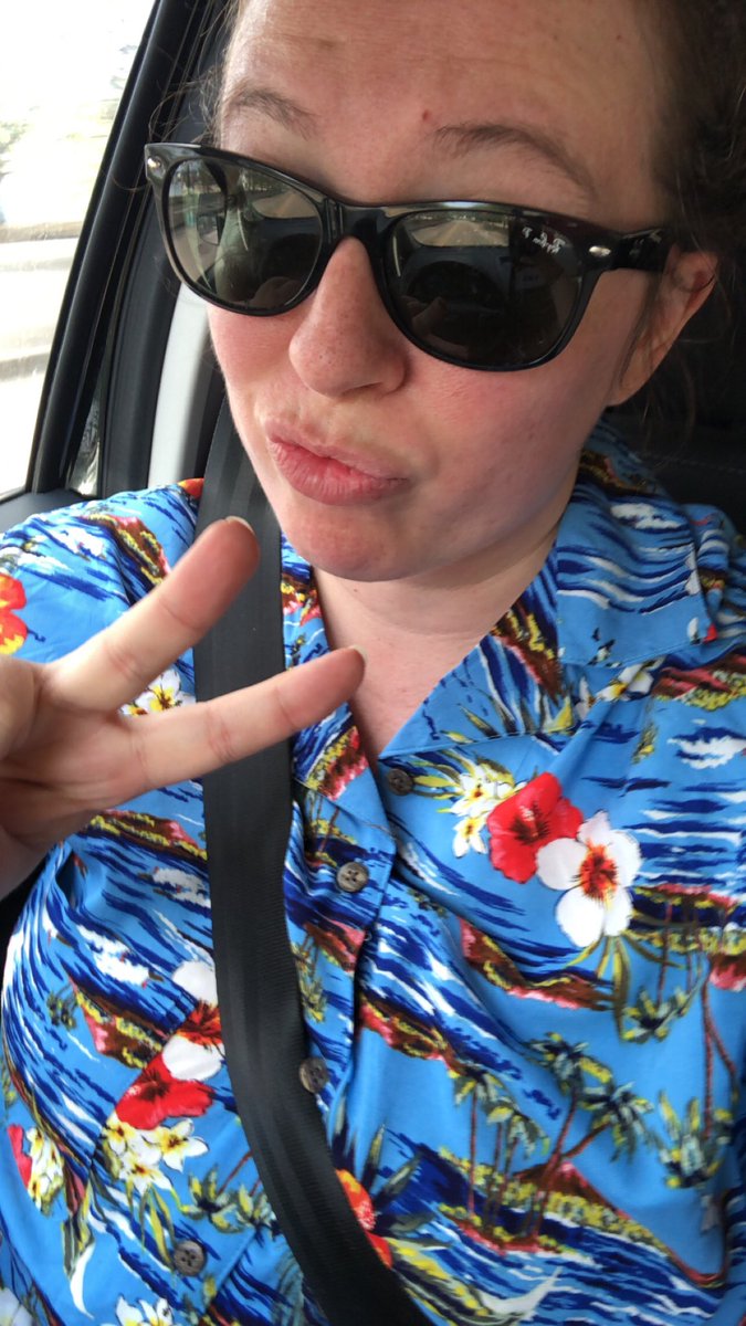 ohmymymymegan's tweet photo. Have y’all ever bought something not BTS related but it reminds you of the guys? Yeah, me neither. 😂✌🏻😎🌺 #prettyclose https://t.co/BCeoMCZdXJ