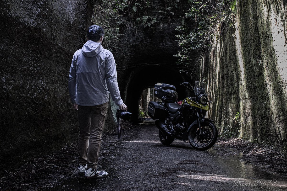 tansya1978's tweet photo. 名前　単写
年齢　43
住み　千葉
車種　Vstrom250
身長　178
性別　♂
単車乗りで写真を撮る人
バイクにカメラとテント積んでふらふらと
千葉の風景とバイクが大好物
撮影依頼歓迎
my tag #単車乗りで写真を撮る人
#バイク好きと繋がりたい 
#バイク乗りと繋がりたい https://t.co/dxtJV6zq5l