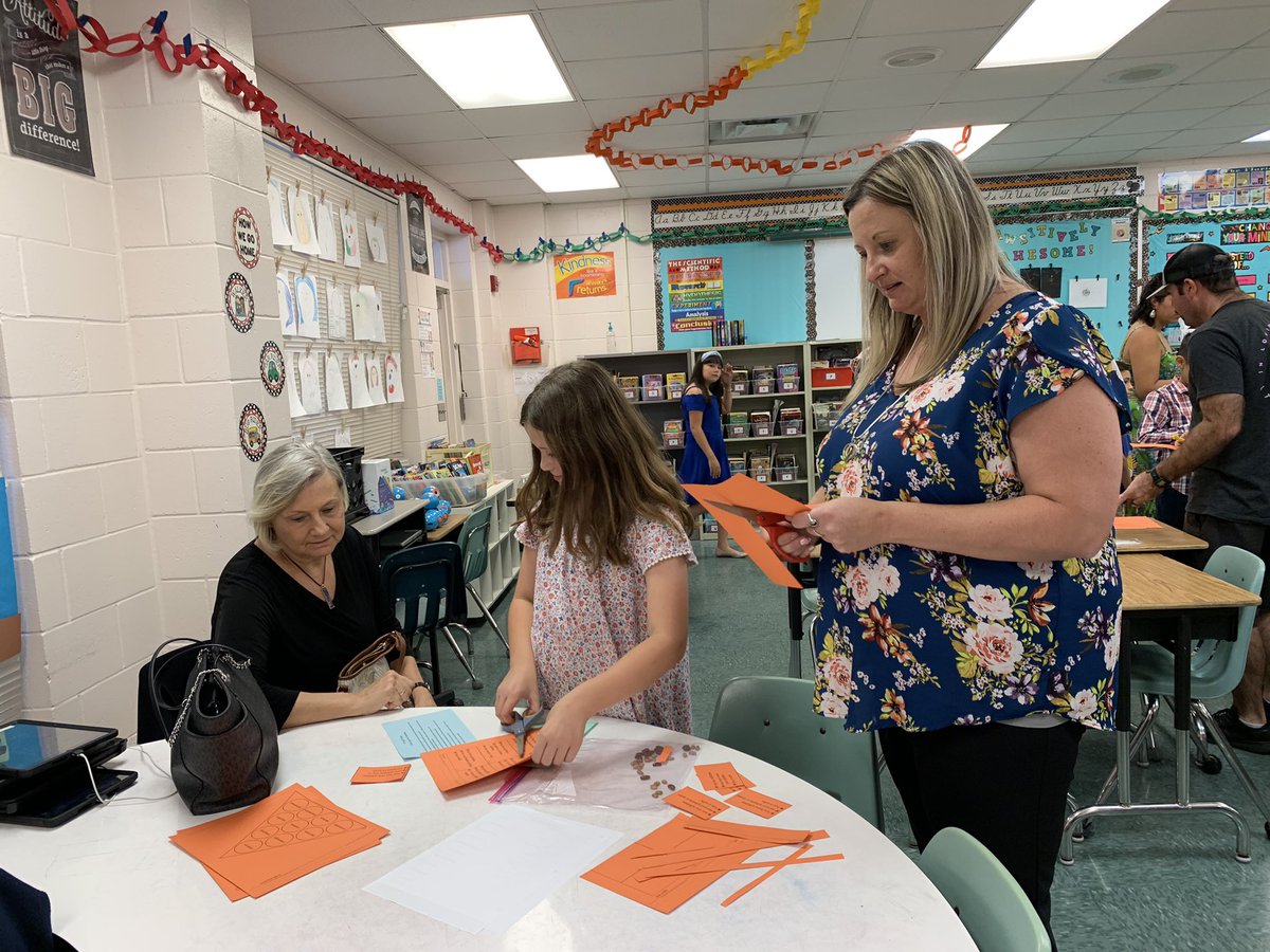 jewiebaum's tweet photo. Pre activity for the 4th grade musical. “If the clue Fits” https://t.co/9mVlmofIam