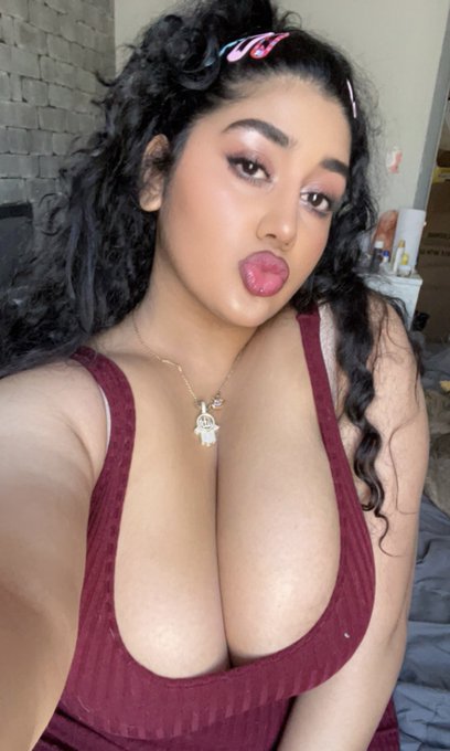 Watch tanvi khaleel🇮🇳's leaked NSFW photo on TwXstars