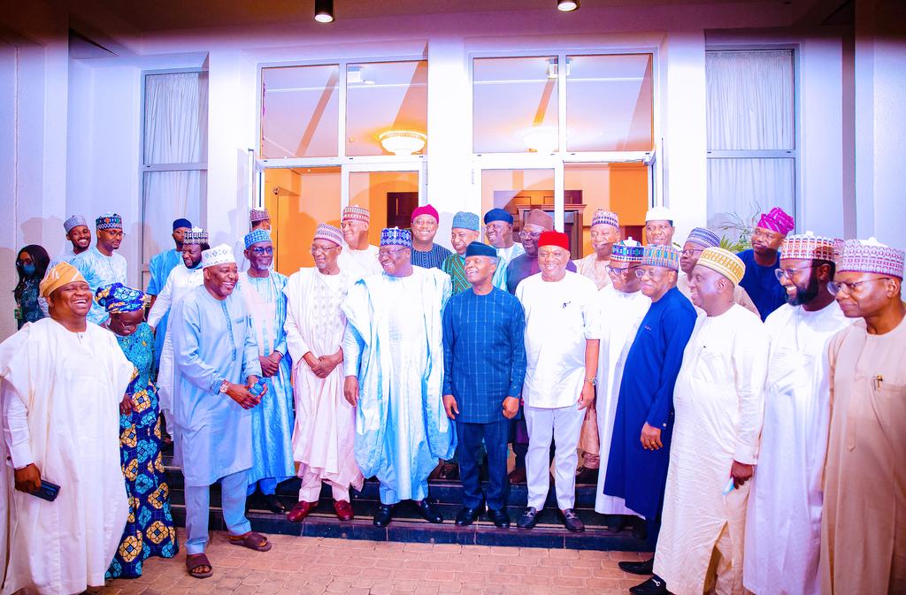 akandeoj's tweet photo. So by popular demand, here are photos of the Iftar/Dinner series the VP started on Sunday evening when he hosted APC Governors and today when he hosted the Senators. Both events have been marked by conviviality and candour in a relaxed atmosphere. Photos by Tolani Alli https://t.co/KJZN2hYEa5
