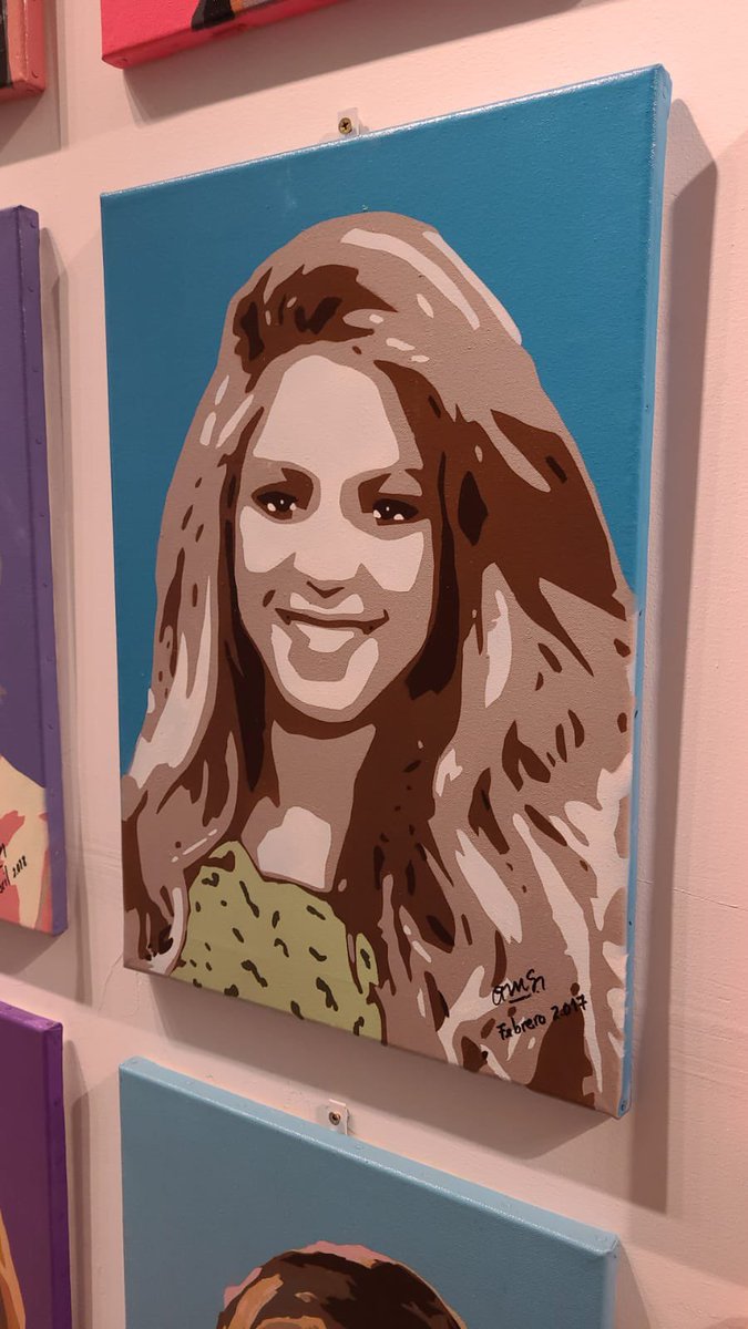 CfShakEstoyAqui's tweet photo. Nuestra artista @shakira hace parte de la ZONA MET POP ART DIVAS que se encuentra en exposición en el @SantafeBogotaCC !! #popart #Shakira https://t.co/CxIHjmWJy6