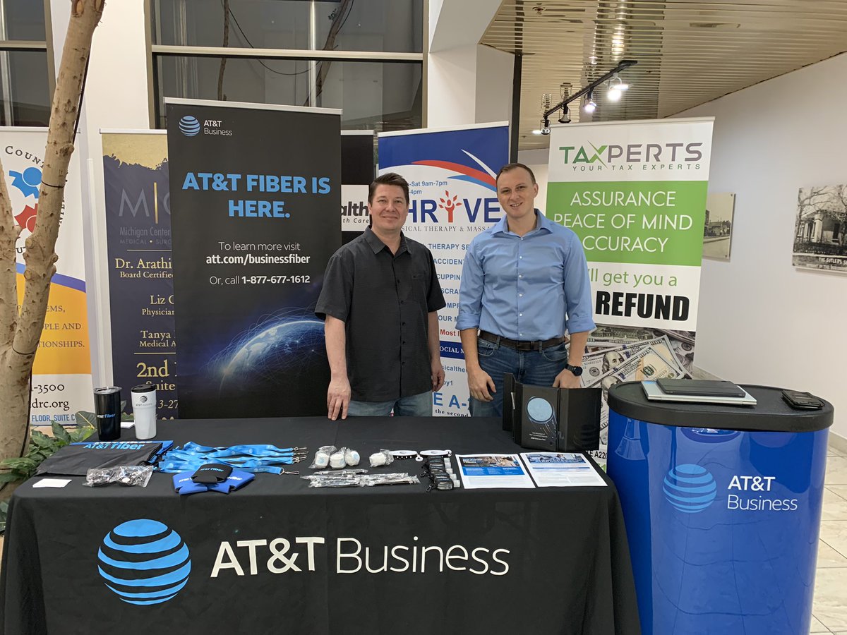 Table day with Fiber and BIR. Felt great teaming up and talking with some of our local businesses. <a href="/NyzioChris/">Chris Nyzio</a> <a href="/ralford8764/">Coach Ray Alford</a> <a href="/Ang_Rutherford1/">Angela Muñiz Rutherford</a> <a href="/RamozRj/">RJ Ramoz</a> <a href="/_Shelley_G/">Shelley Goodman</a>