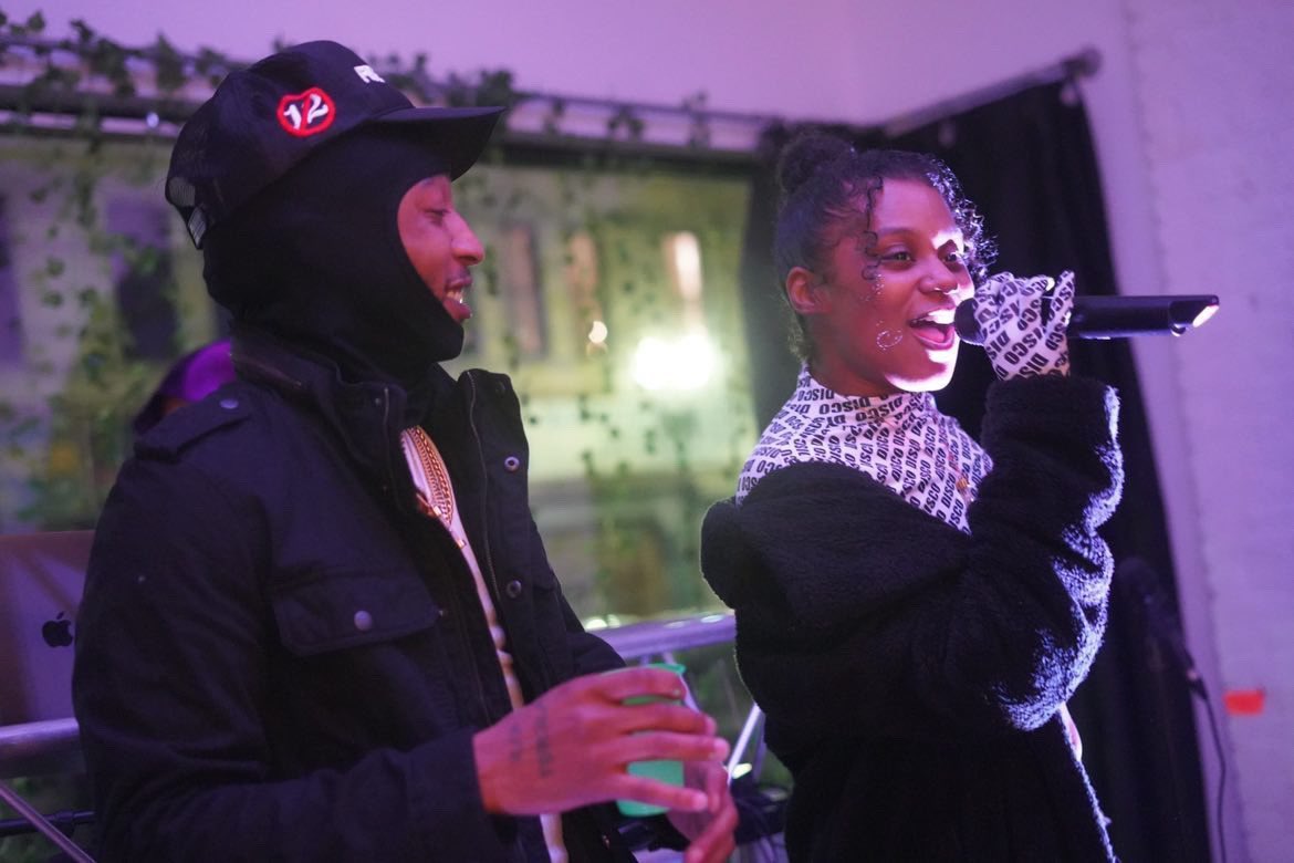 ShooterzMuzik's tweet photo. Rocked a day party in Dudley not too long ago 💎🤐🏴‍☠️ @ShayBandzOMT @8zipp S/O Black Market Nubian #Shooterz https://t.co/0W4PPt3PLb