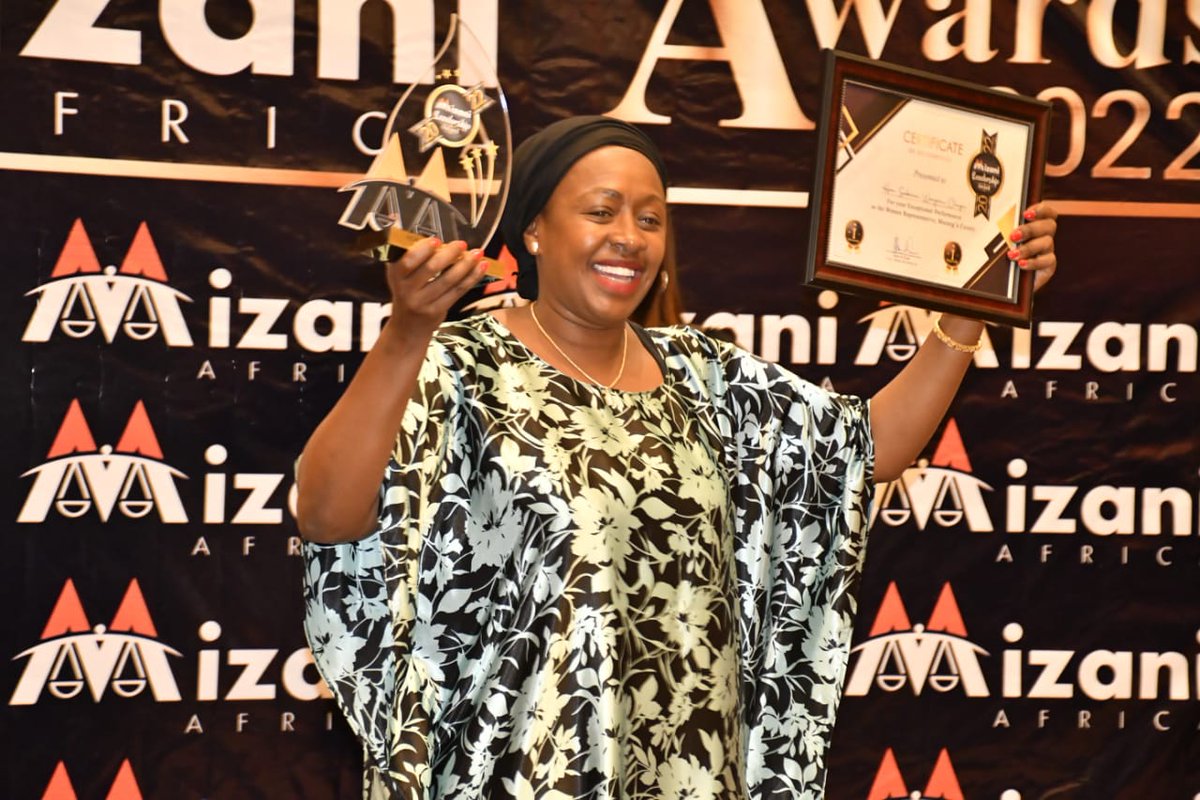 SABINACHEGE's tweet photo. Still on this award vibe!!
This award achievement is also the recognition of others' support for me. Thank you God for this,my family, collegues,my team,Murang'a people,the media,friends,supporters, fans and everyone else who's made me whom I am today!! This one is for you all. https://t.co/hopaM64FP1