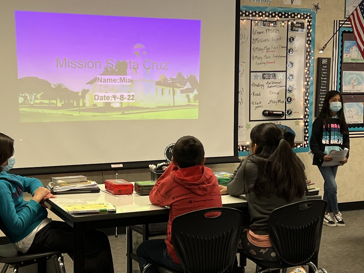 misschristi25's tweet photo. Great job Mrs. Grajeda’s scholars on your Mission Projects! 👏🏼 #RocketPOWER @Columbia_VVUSD https://t.co/z21kUEugJI